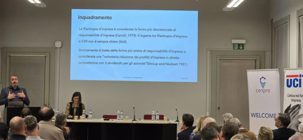 UCIT con CENPRO 12 UCIT con CENPRO 12