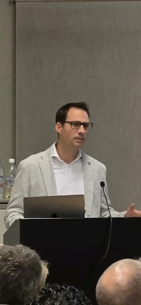 UCIT con CENPRO 3 UCIT con CENPRO 3