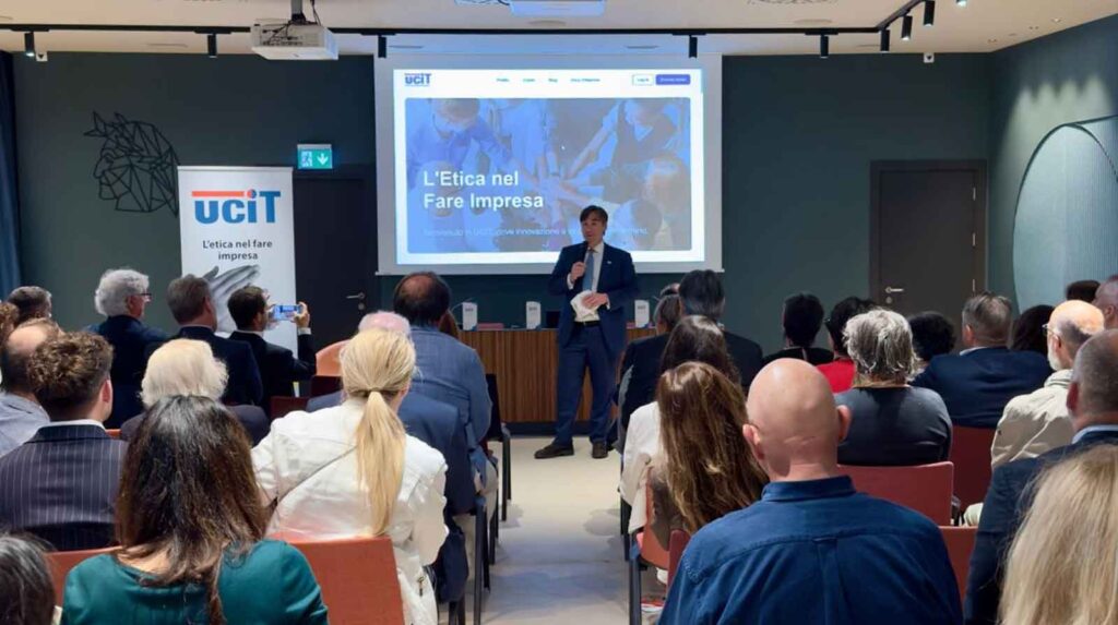 UCIT-confronto-tra-pari UCIT-confronto-tra-pari